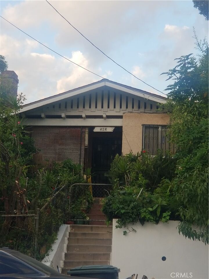 Property Photo:  543 S Ditman  CA 90063 