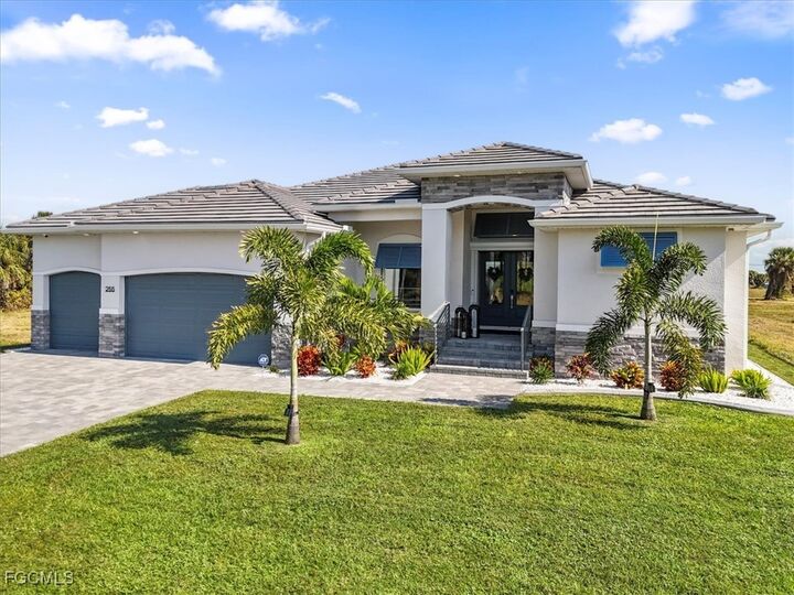 Property Photo:  255 Rotonda Boulevard S  FL 33947 