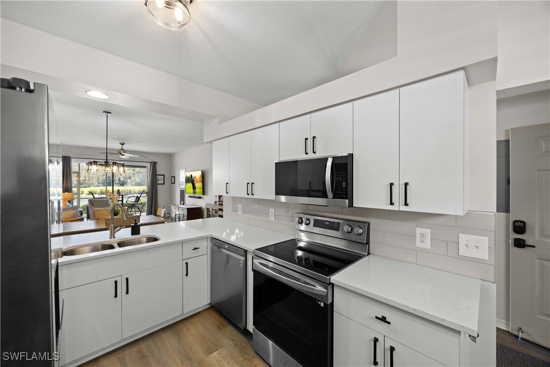 Property Photo:  3760 Sawgrass Way 3514  FL 34112 