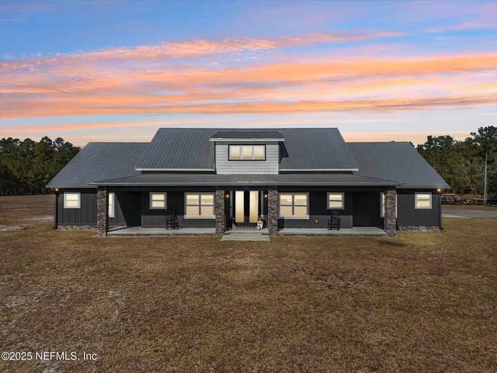 Property Photo:  37160 Old Pineridge Rd Road  FL 32046 