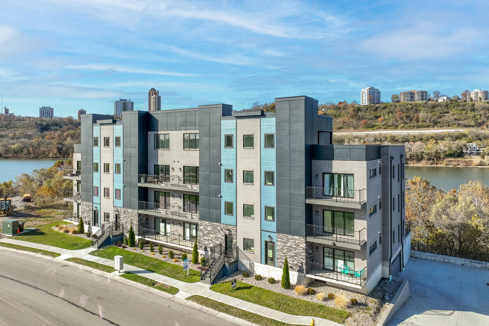 Property Photo:  745 Manhattan Boulevard  KY 41074 