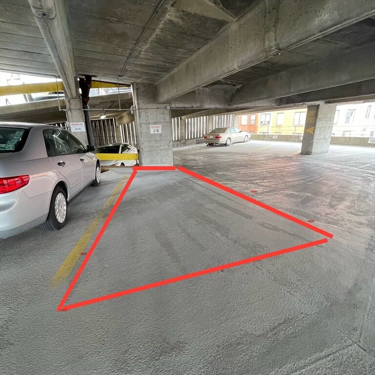 Property Photo:  425 Newbury St. 218  MA 02115 