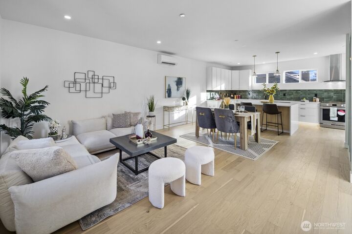 Property Photo:  6014  35th Avenue NE  WA 98115 