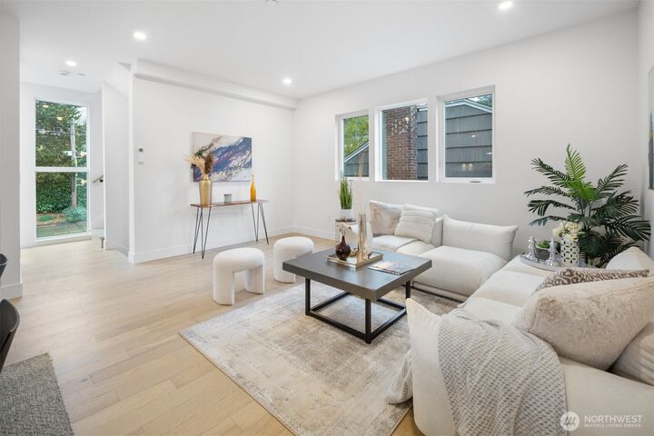 Property Photo: 6014 35th Avenue NE WA 98115