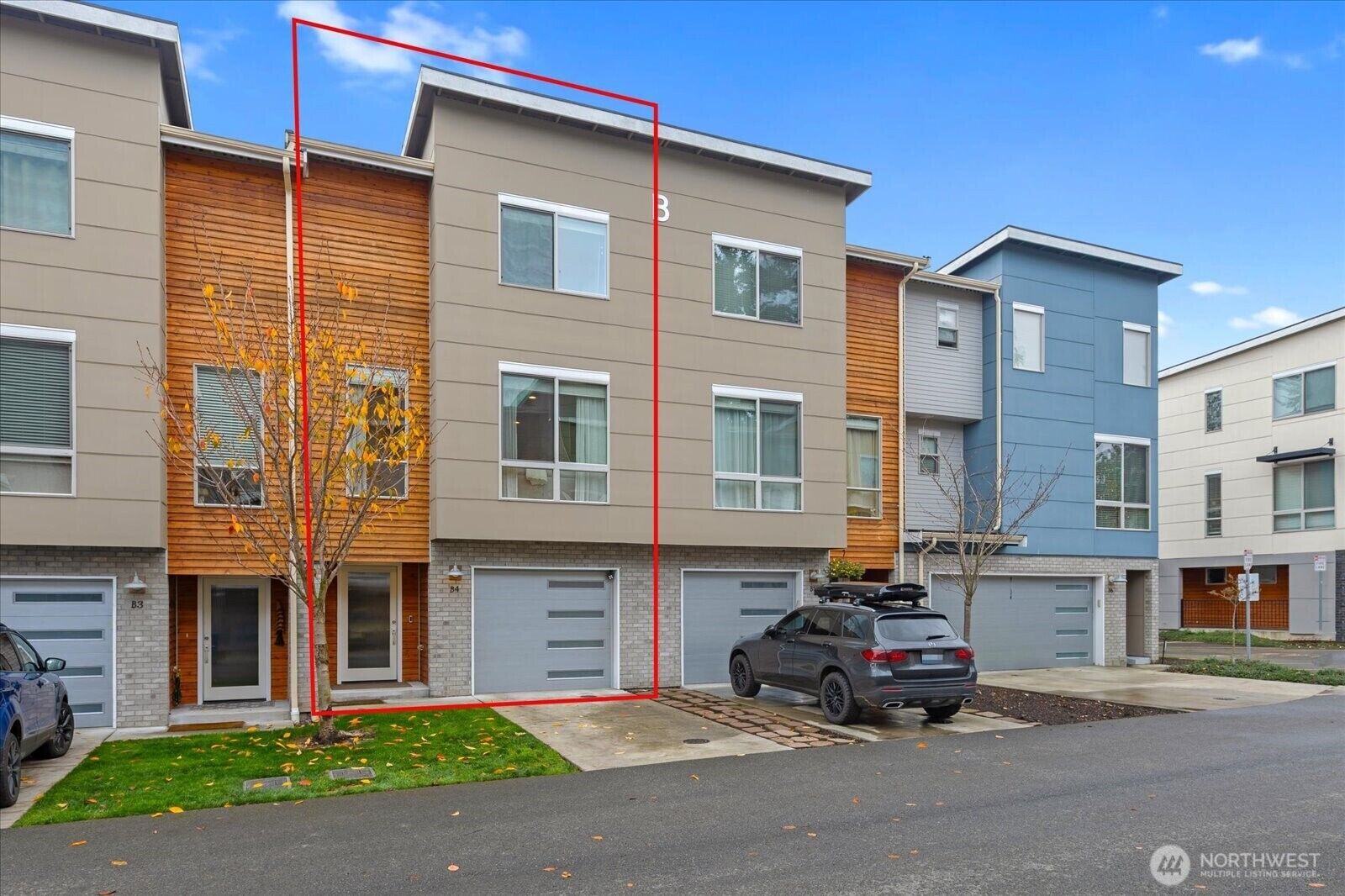 Property Photo: 7628 222nd Street SW B4 WA 98026