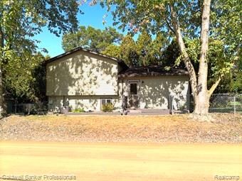 Property Photo: 3225 Oakridge Drive MI 48356