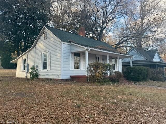 Property Photo: 314 N 4th Avenue NC 27027