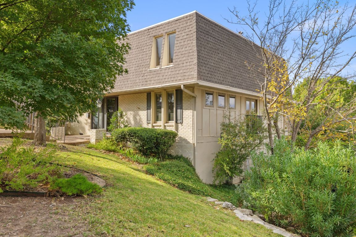 Property Photo: 3200 Maywood Avenue TX 78703