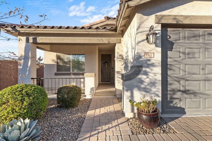 Property Photo:  1502 W Hoptree Avenue  AZ 85140 