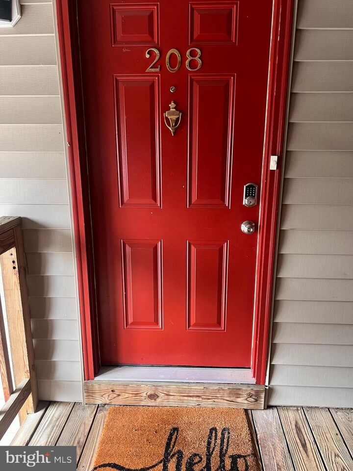 Property Photo:  208 Ashley Run  NJ 08043 