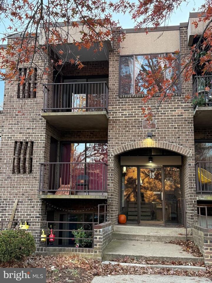 Property Photo:  13 Silverwood Circle 12  MD 21403 