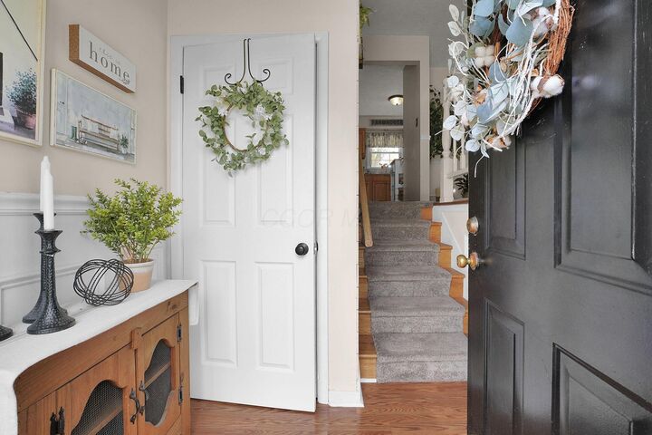 Property Photo: 452 Spring Street OH 43130