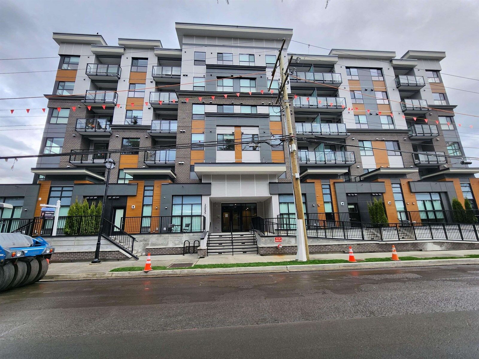 Property Photo:  20695 Eastleigh Crescent 213  BC V3A 0P7 