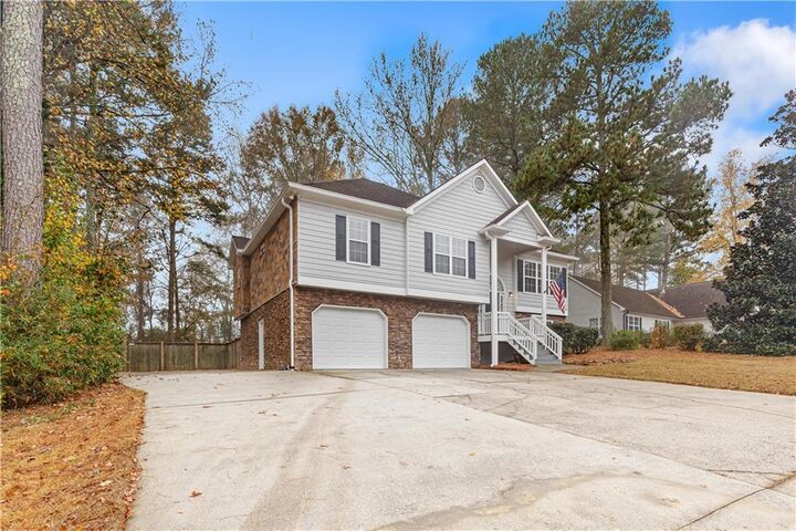 Property Photo:  5907 Seven Oaks Drive  GA 30127 