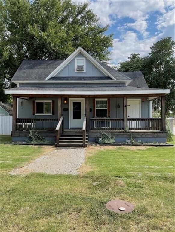 Property Photo: 337 W 1st Street KS 67335