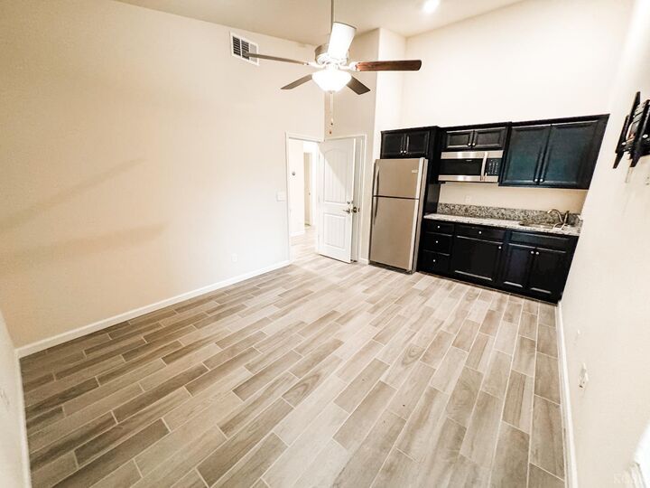 Property Photo:  2025 Madeline Drive  CA 93230 