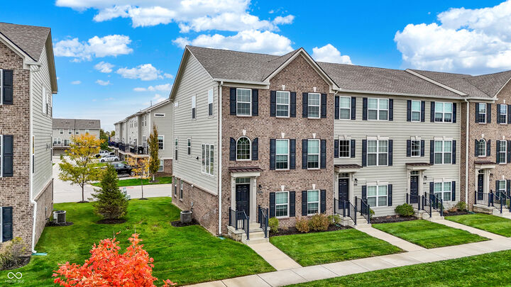 Property Photo:  17252 Henslow Drive  IN 46074 