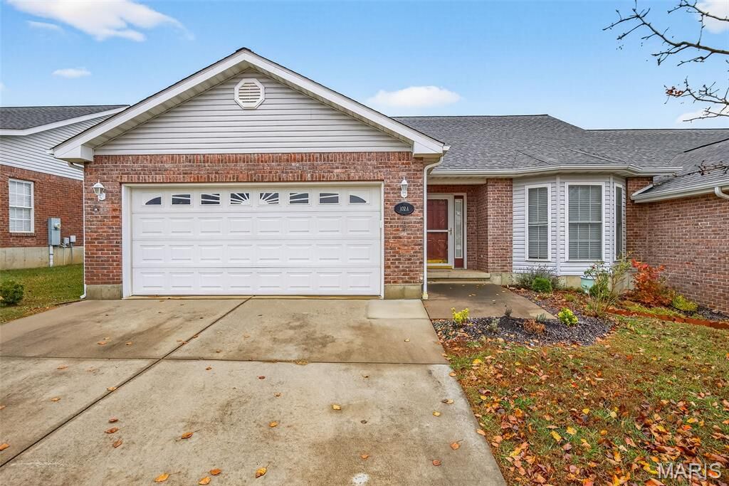 Property Photo: 102 Black Oak Drive A MO 63601