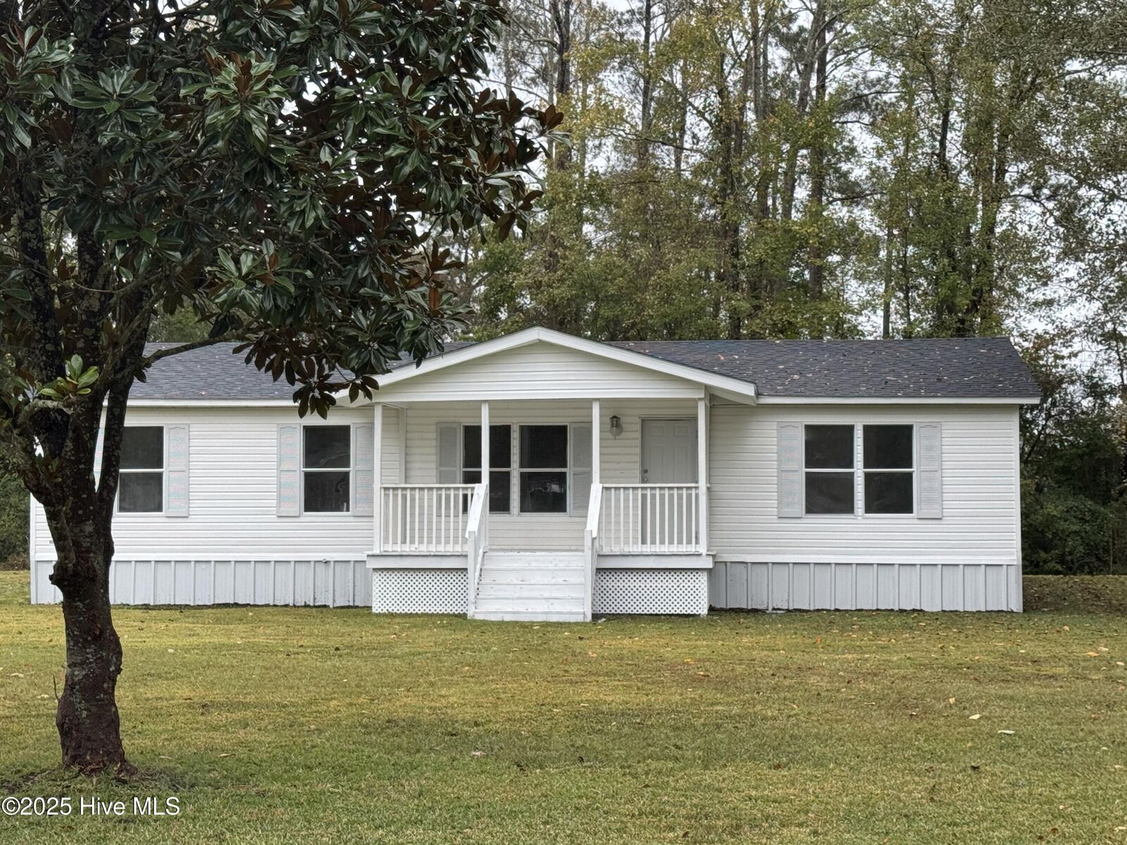 Property Photo:  1118 Henderson Road  NC 28540 