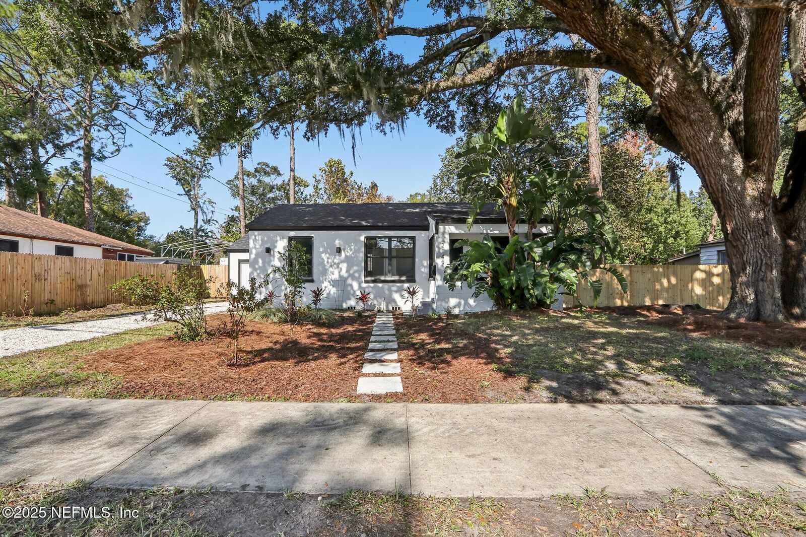 Property Photo:  2149 Inwood Terrace  FL 32207 