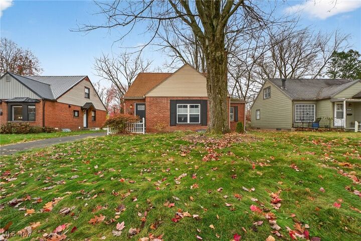 Property Photo: 1570 Stadelman Avenue OH 44320