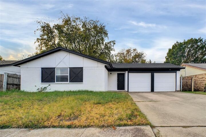 Property Photo:  6408 Grasshopper Drive  TX 76148 