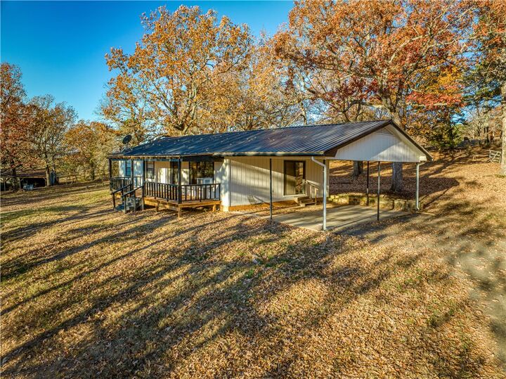 Property Photo:  5497 South Mountain Road  AR 72650 
