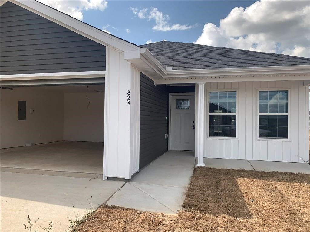 Property Photo: 824 Parrot Lane AR 72761