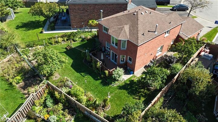 Photo de la propriété: 5255 Tagish Court ON L5R 2N6