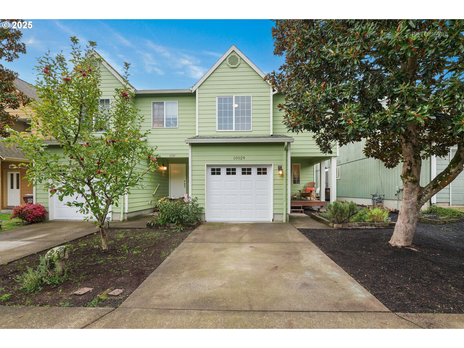 Property Photo:  10029 NW Iron Ridge Pl  OR 97133 