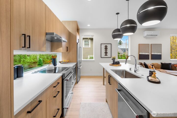 Property Photo: 926 NW 58th Street WA 98107