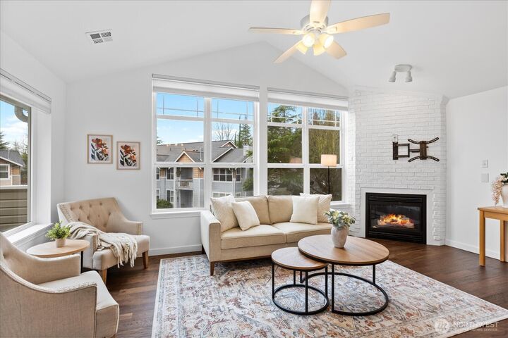 Property Photo: 7319 Centerville Court 703 WA 98292