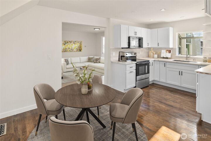 Property Photo:  302  Stafford Street  WA 98922 