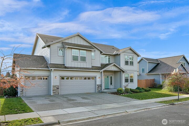 Property Photo: 315 Shannon Avenue WA 98284