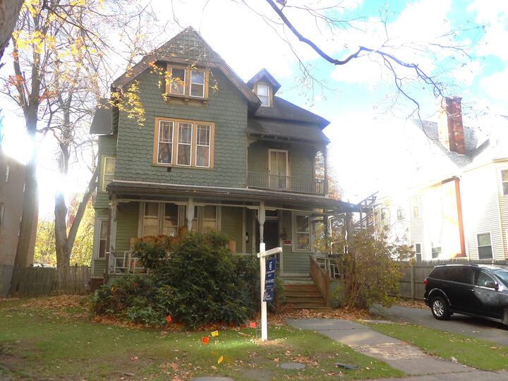 Property Photo:  11 Marshall Street  CT 06105 