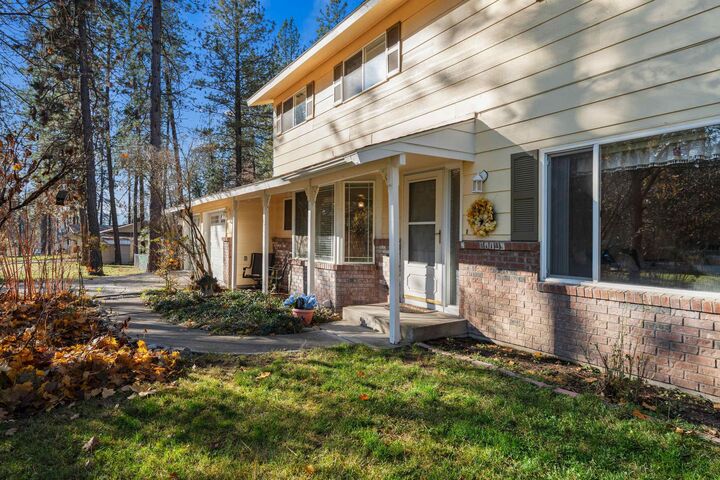 Property Photo:  17025 N Suncrest Dr  WA 99026 