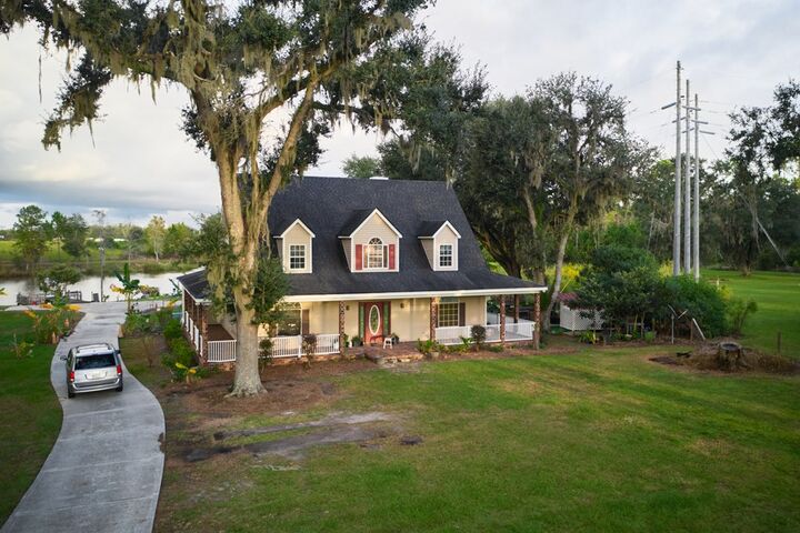 Property Photo: 281 Hwy 221 GA 31635