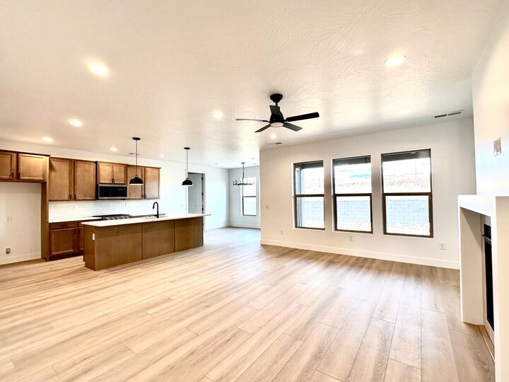 Property Photo:  625 S Savio Dr Lot 19  UT 84790 