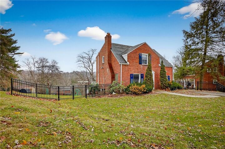 Property Photo:  168 Highview Dr  PA 15241 