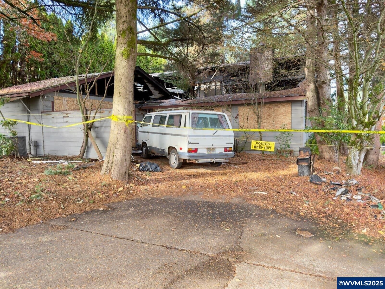 Property Photo:  4455 Matthews Lp S  OR 97302 