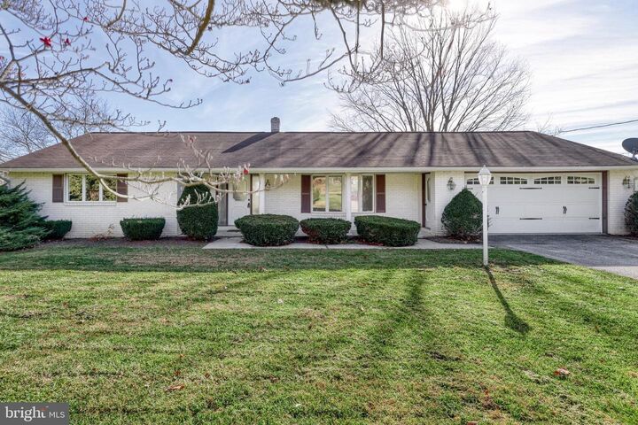 3936 N Rohrbaugh Road  Seven Valleys PA 17360 photo