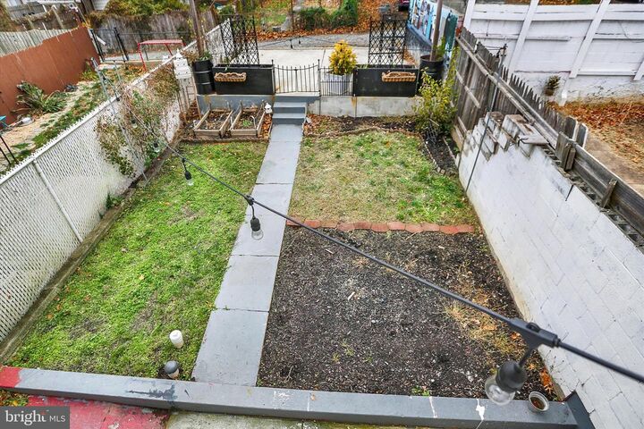 Property Photo: 513 Poplar Street PA 17603