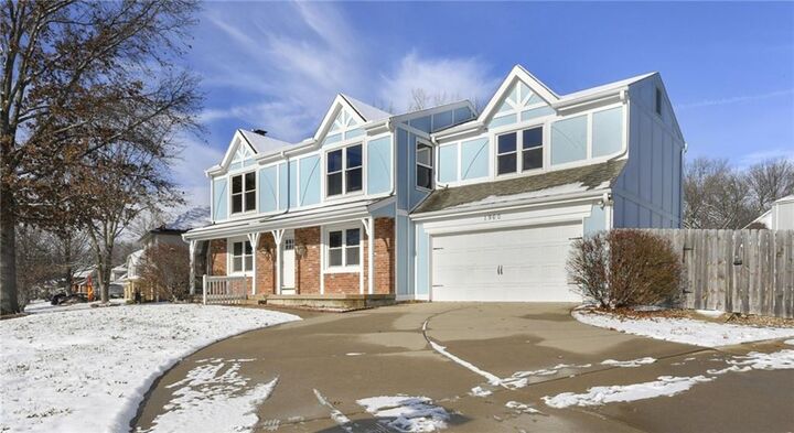 Property Photo:  1960 E Jamestown Drive  KS 66062 