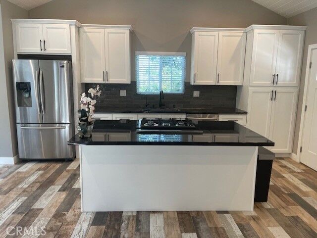 Property Photo: 5255 Sylmar CA 91401