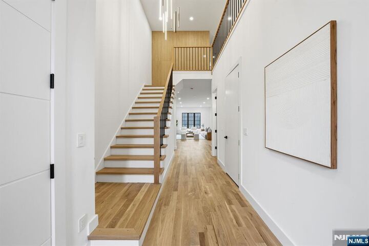 Property Photo: 3 Cedar Court NJ 07627