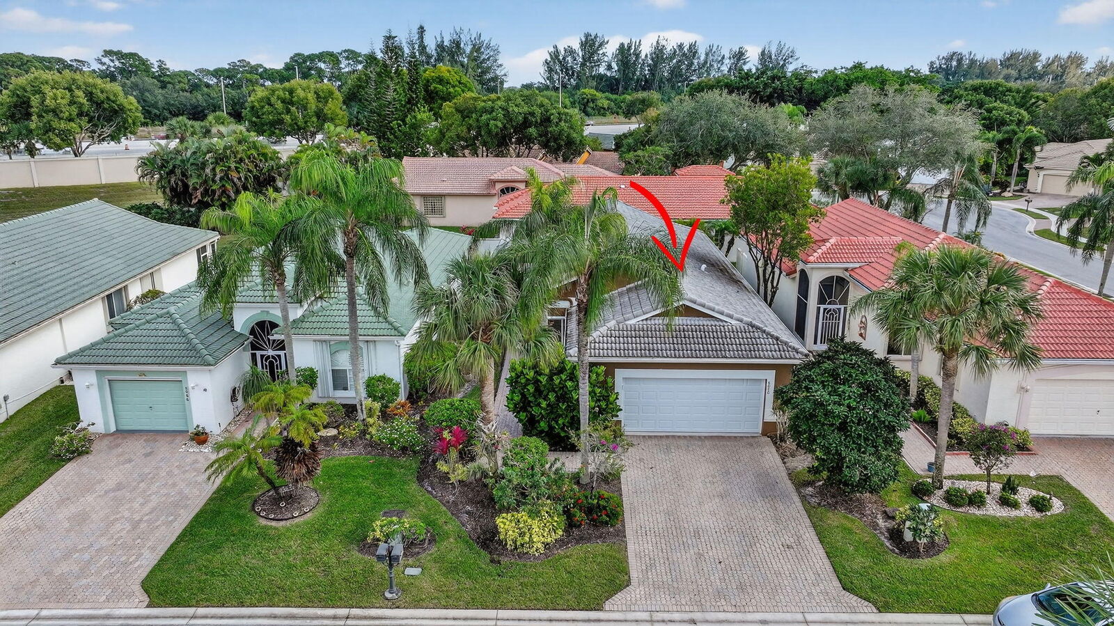 Property Photo: 8070 Bellafiore Way FL 33472