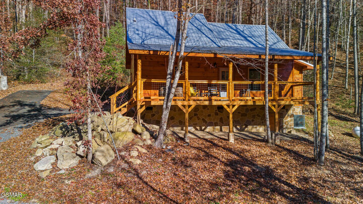 Property Photo:  3879 Henry Town Rd  TN 37876 