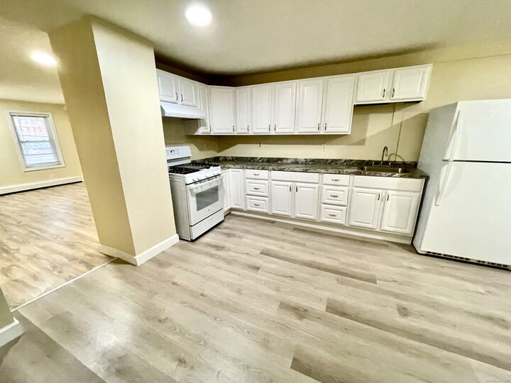 Property Photo: 92 West Main Street 4 CT 06066