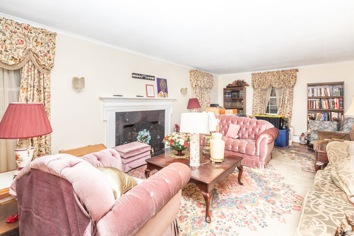 Property Photo:  855 Prospect Street  CT 06517 