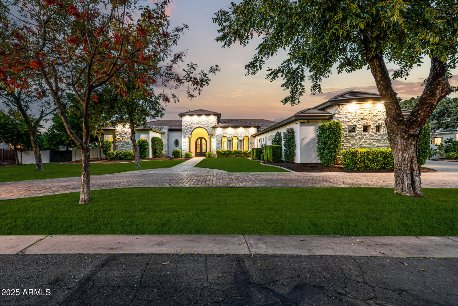 Property Photo: 20668 E Sunset Drive AZ 85142